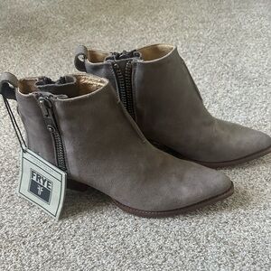 Frye Suede Western Ankle Booties Women’s 9.5 NEW